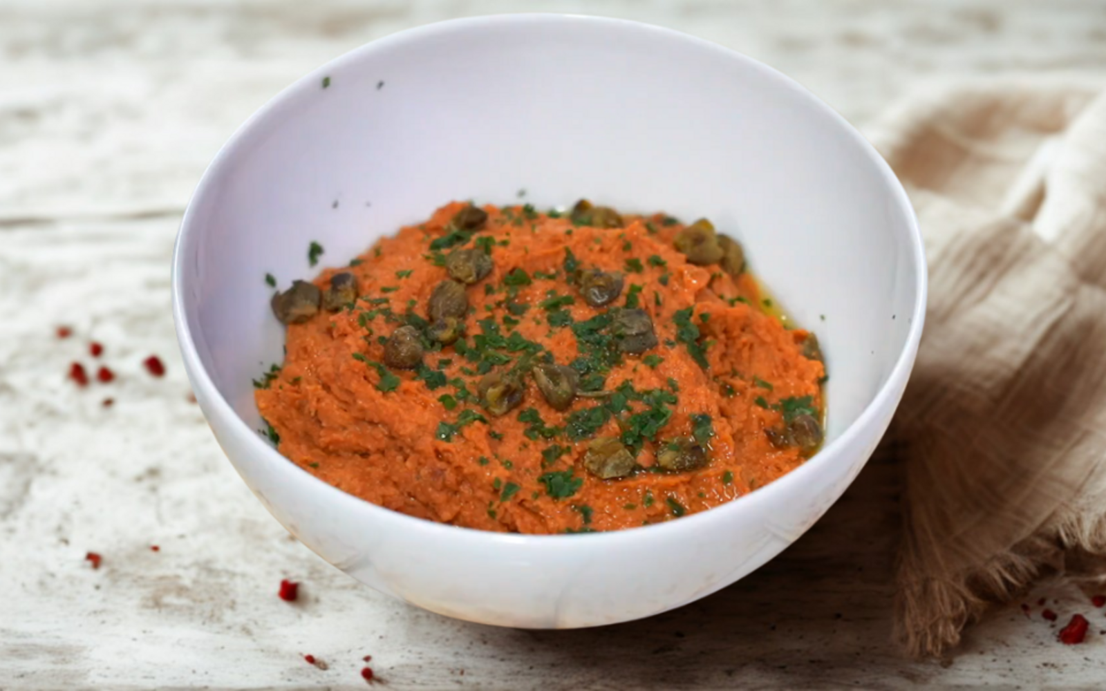 Hummus di Pomodori Secchi e Capperi