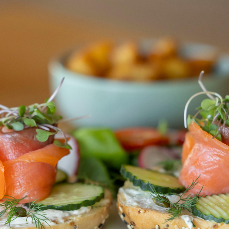 panino con salmone verdure