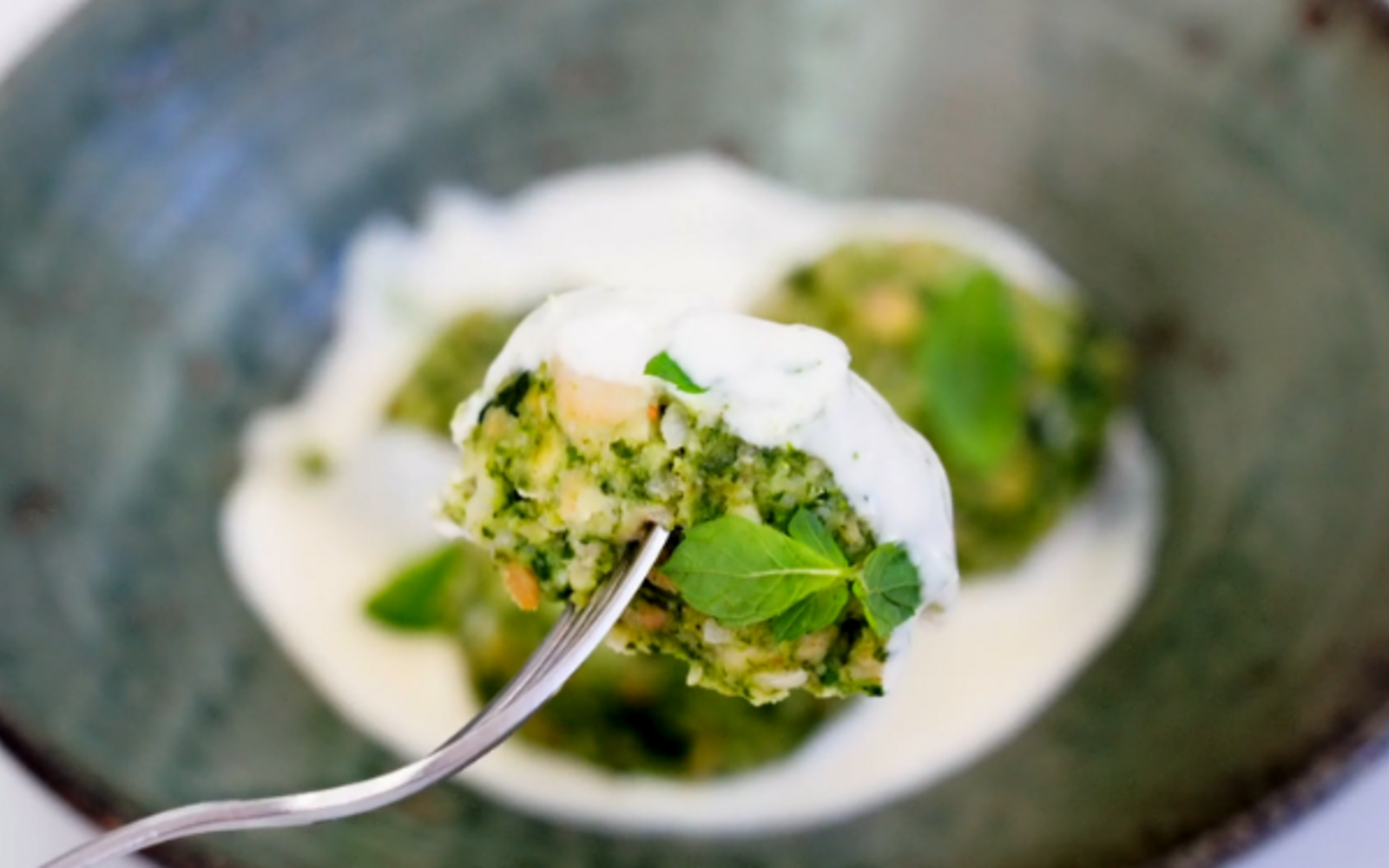 Ricetta Eismann: Canederli agli spinaci con salsa ai formaggi